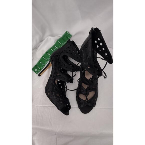 Vince Camuto Shoes Womens Size 9.5 Lace Up Heels VC-Jillie Cutout Leather - Picture 1 of 7